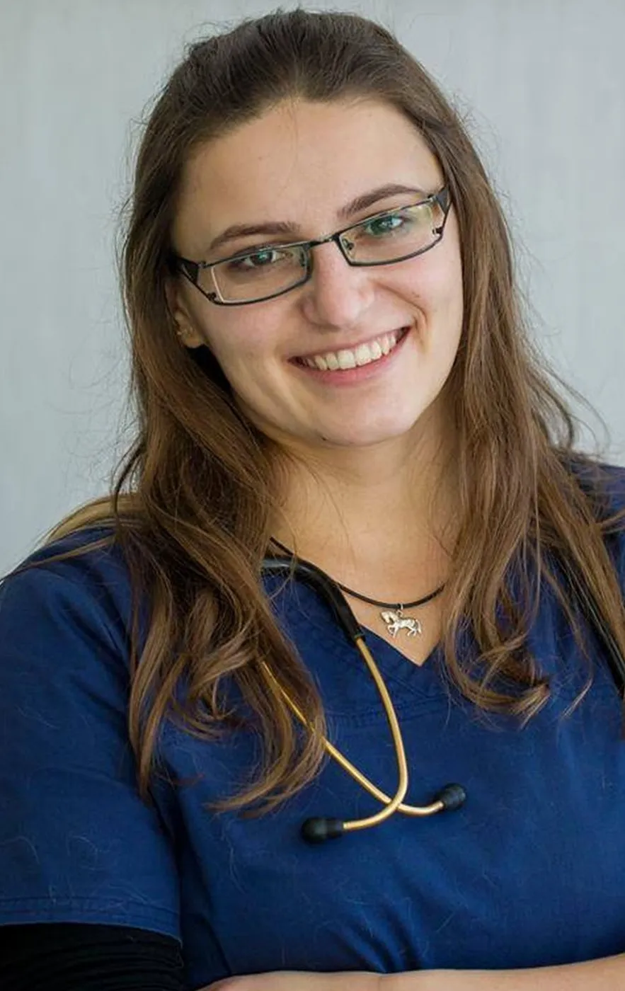 Dr. Sofiya Sinadinova – Veterinarian, Blue Cross Veterinary Clinic